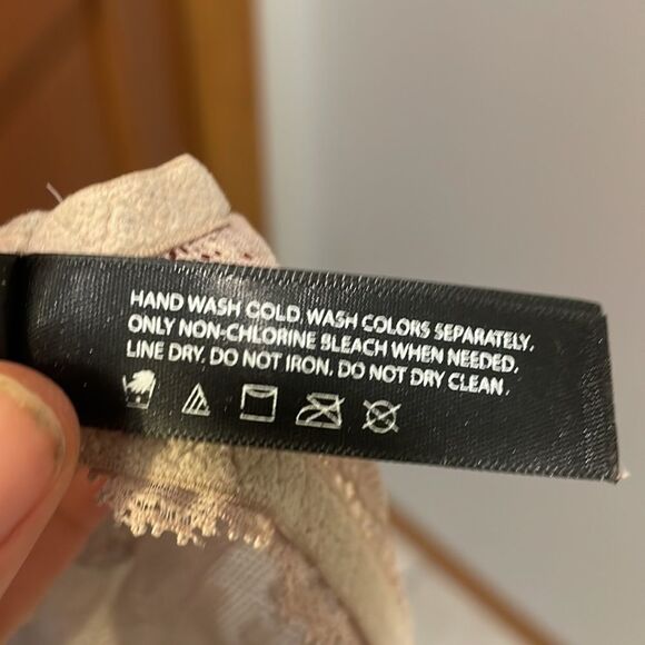 𝅺natori light pink underwire woman’s bra - Picture 8 of 9